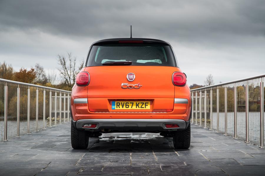  Fiat 500L Cross (330) 2017 года  (UK) (фото 10 из 89)